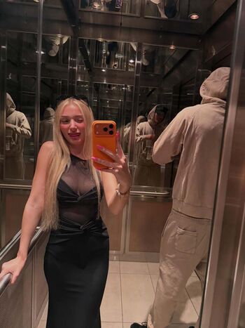 Full leaked Kinkykatiee private photo