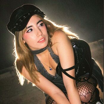 Full leaked Evawishx / private photo