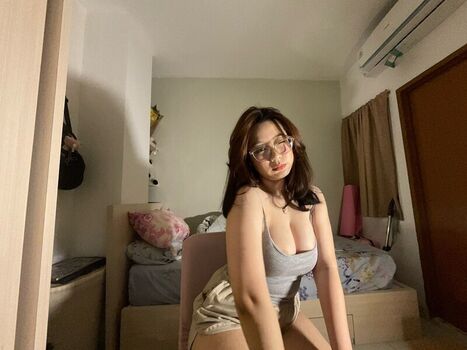 Full leaked Kinora private photo