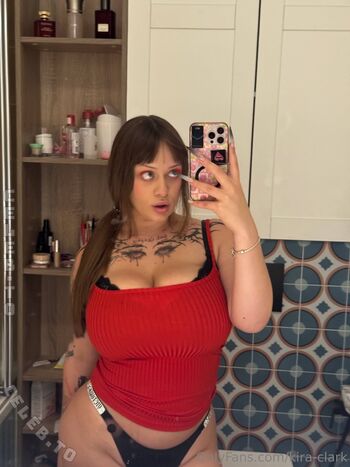 Full leaked Kira clark private photo