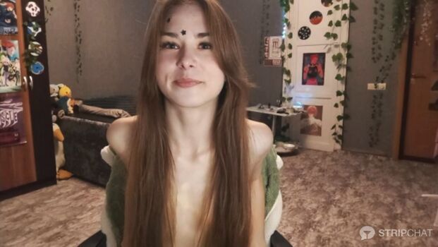 Full leaked Kiralivee private photo