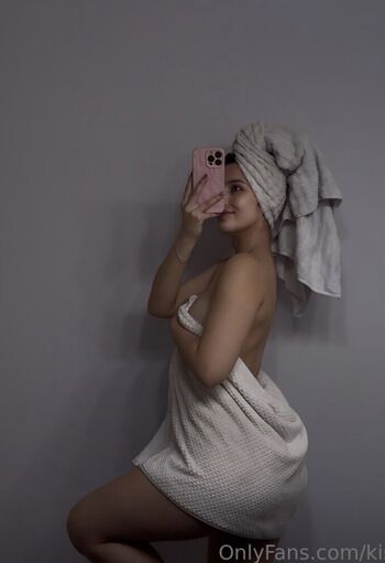 Full leaked Kissytemp private photo