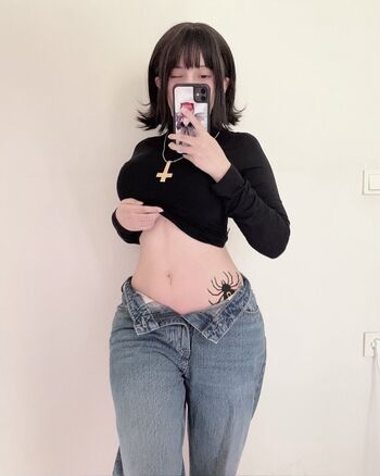Full leaked Kisuccubus private photo