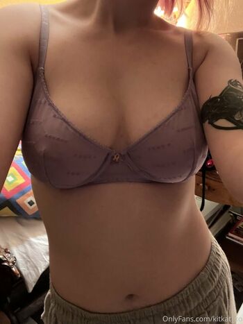 Full leaked Kitkat xo private photo