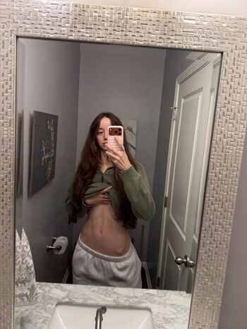Full leaked Kitkatkira private photo