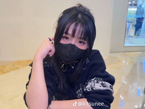 Full leaked Kitsune private photo
