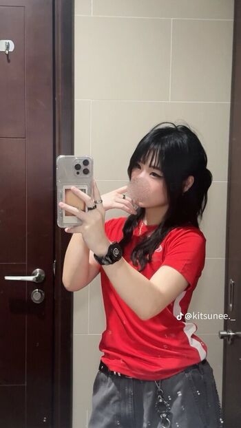 Full leaked Kitsune private photo