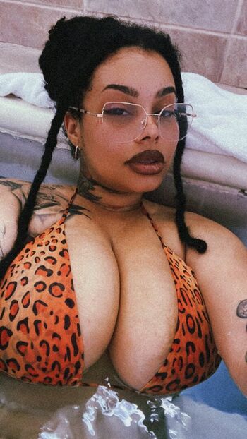 Full leaked Kittii private photo