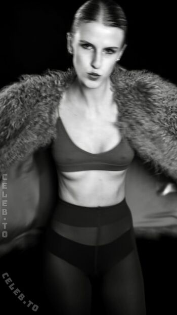 Full leaked Klara lange private photo