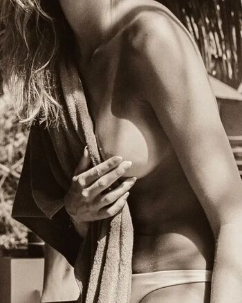 Full leaked Klarahellqvistt page private photo