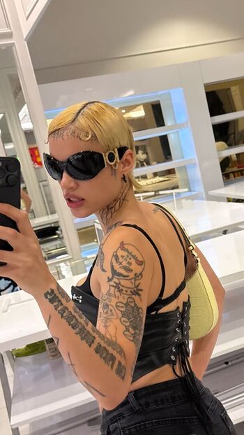 Full leaked Klitoriousmaximus private photo
