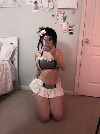 Full leaked Komocos  page private photo