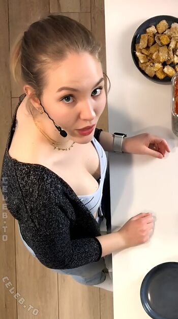 Full leaked Krissi private photo