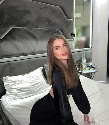 Full leaked Krissidiary private photo