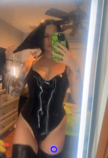 Full leaked Kristen coms private photo