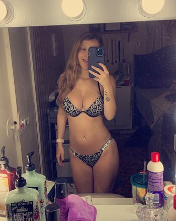 Full leaked Kristennnhaness page private photo