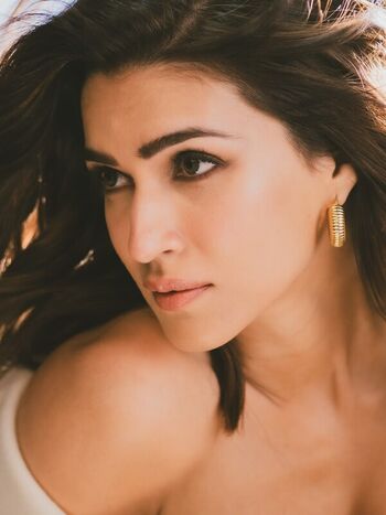 Full leaked Kriti sanon private photo