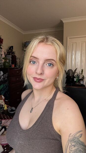 Full leaked Krysttl private photo