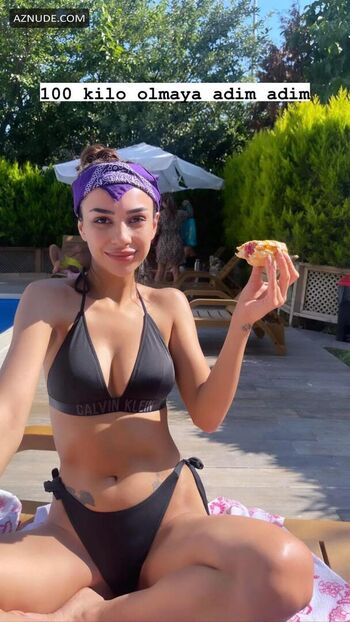 Full leaked Kubra camlibel private photo