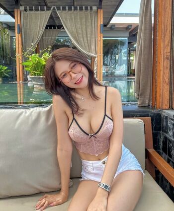 Full leaked Kwan lc private photo