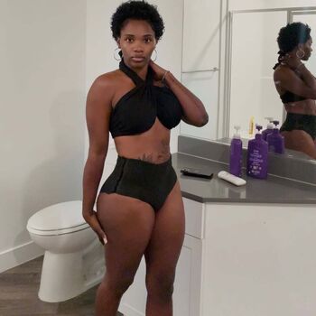 Full leaked Kweenofkings private photo
