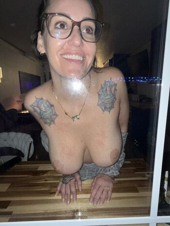 Full leaked Kweenpeach private photo