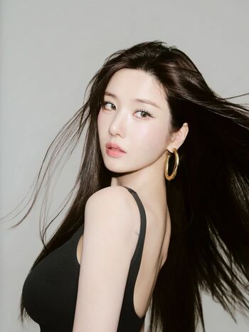 Full leaked Kwon eunbi private photo