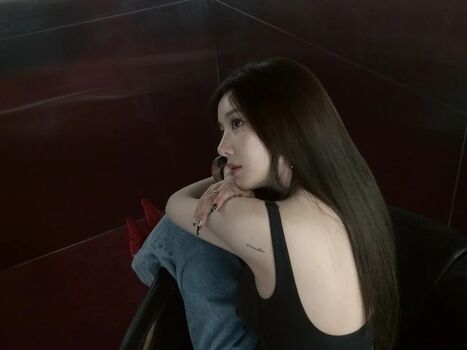 Full leaked Kwon eunbi page private photo