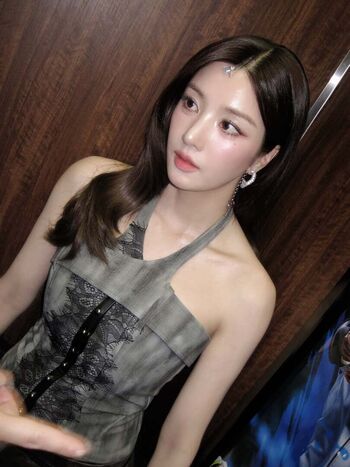Full leaked Kwon eunbi page private photo