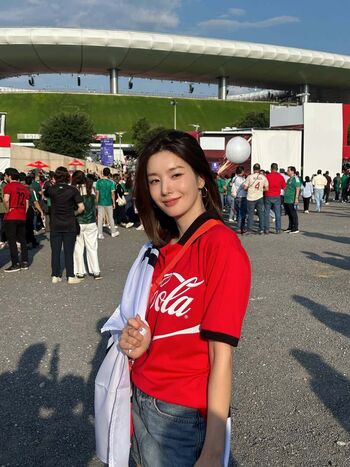 Full leaked Kwon eunbi page private photo