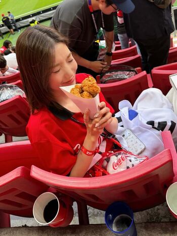 Full leaked Kwon eunbi page private photo