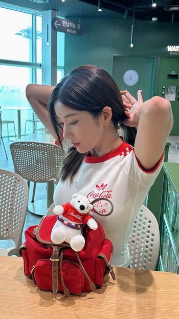 Full leaked Kwon eunbi private photo