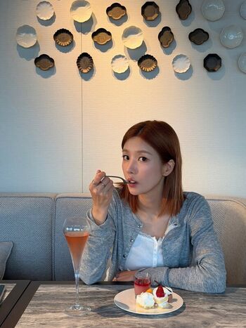 Full leaked Kwon eunbi page private photo