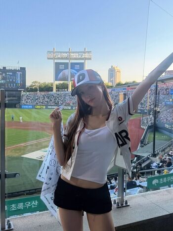Full leaked Kwon eunbi private photo