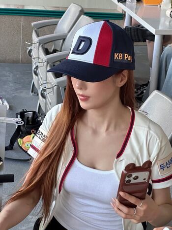 Full leaked Kwon eunbi private photo
