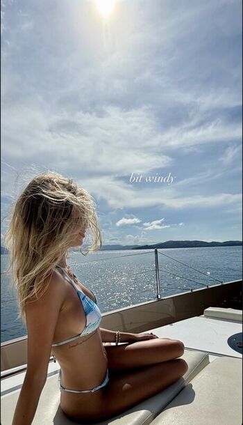 Full leaked Kyahelise private photo