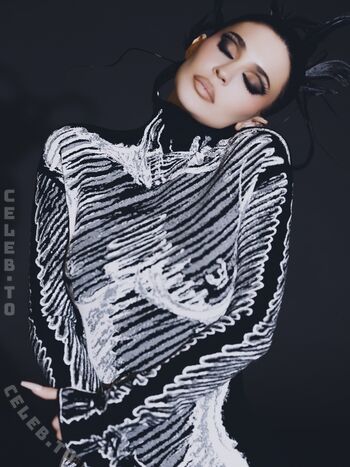 Full leaked Kylie jenner  page private photo