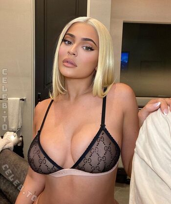 Full leaked Kylie jenner  page private photo