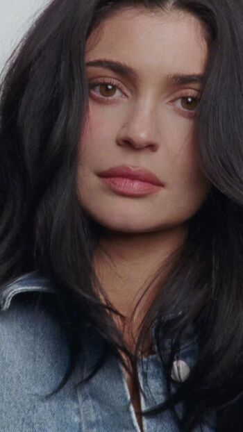 Full leaked Kylie jenner private photo