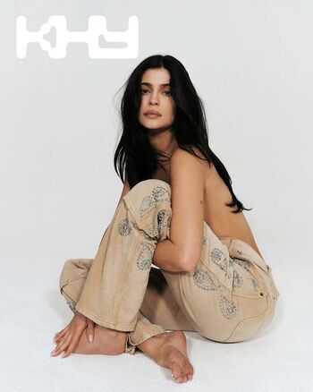 Full leaked Kylie jenner private photo