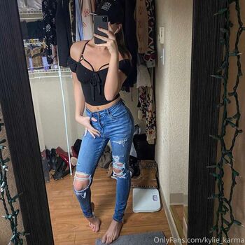 Full leaked Kylie private photo