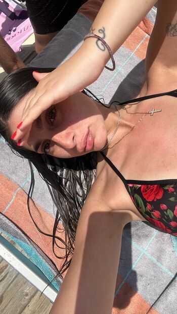 Full leaked Kylie private photo