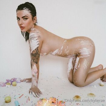 Full leaked Kylieraehall private photo