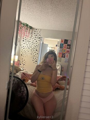 Full leaked Kyliierae private photo