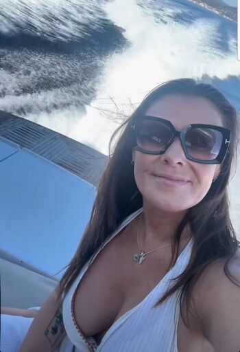 Full leaked Kym marsh private photo
