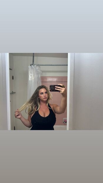 Full leaked Kyrarene private photo