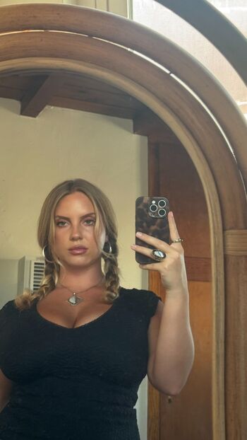 Full leaked Kyrarene private photo