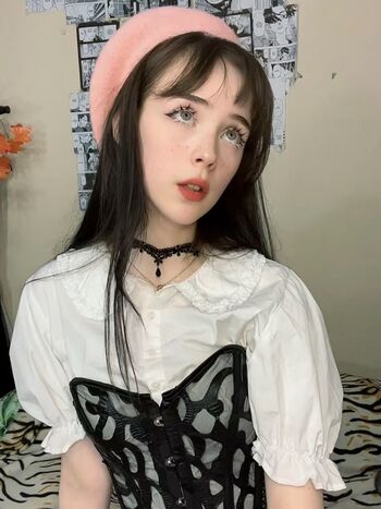 Full leaked Kzuuki private photo