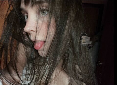 Full leaked Kzuuki private photo