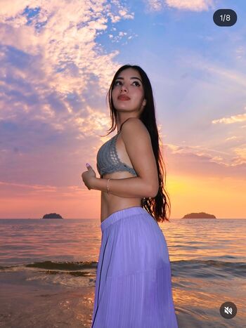 Full leaked L aeticia private photo
